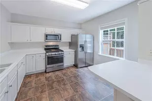 3423 Lathenview Ct, Alpharetta, GA 30004 - Photo 4