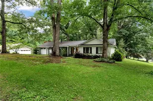5045 Red Oak Ln, Gainesville, GA 30506 - Photo 4