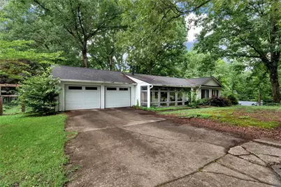 5045 Red Oak Lane, Gainesville, GA 30506 - Photo 2