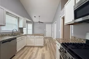 222 Clarion Rd, Lawrenceville, GA 30043 - Photo 14