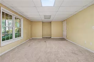 918 Edgewater Dr, Loganville, GA 30052 - Photo 42
