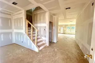 709 Mistwood Wy, Cartersville, GA 30120 - Photo 2