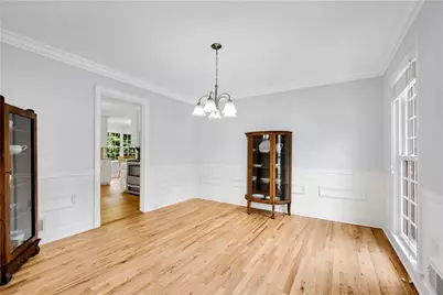 5197 Riverhill Road NE, Marietta, GA 30068 - Photo 6