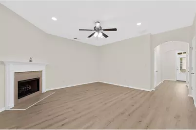 318 Knelston Oak Drive, Suwanee, GA 30024 - Photo 10