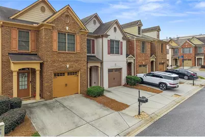 318 Knelston Oak Drive, Suwanee, GA 30024 - Photo 2
