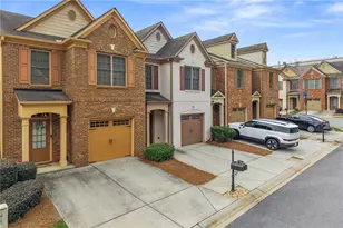 318 Knelston Oak Dr, Suwanee, GA 30024 - Photo 2