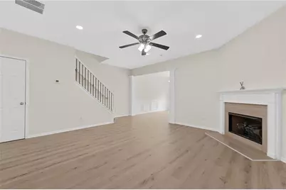 318 Knelston Oak Drive, Suwanee, GA 30024 - Photo 8