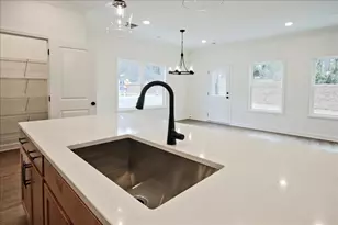 542 Feldspar Way, Lawrenceville, GA 30043 - Photo 18