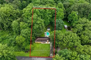 867 Sinyard Rd, Lithia Springs, GA 30122 - Photo 2