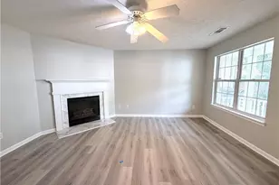 940 Melrose Park Pl, Lawrenceville, GA 30044 - Photo 2