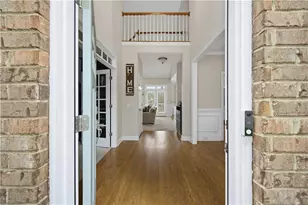8450 Woodland View Dr, Gainesville, GA 30506 - Photo 2