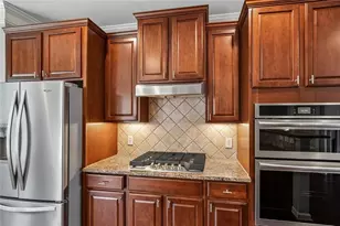 1005 Manchester Way, Roswell, GA 30075 - Photo 10