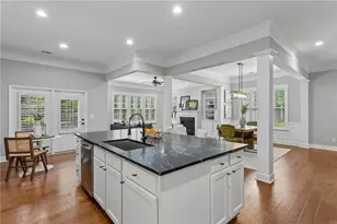 114 Barkley Ln, Sandy Springs, GA 30328 - Photo 8