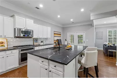 114 Barkley Lane, Sandy Springs, GA 30328 - Photo 10