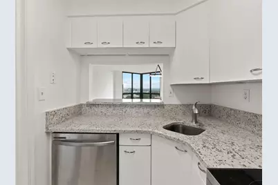 2870 Pharr Court South NW #2602, Atlanta, GA 30305 - Photo 18