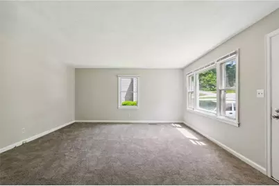 1682 Bridgeport Drive NE, Atlanta, GA 30329 - Photo 8