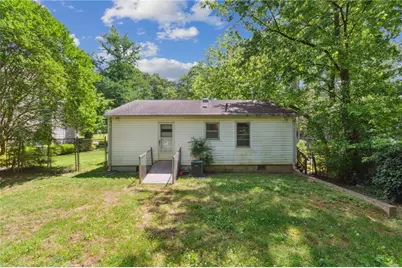 1682 Bridgeport Drive NE, Atlanta, GA 30329 - Photo 20