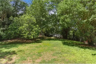 1682 Bridgeport Drive NE, Atlanta, GA 30329 - Photo 22