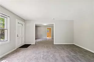 1682 Bridgeport Dr NE, Atlanta, GA 30329 - Photo 6