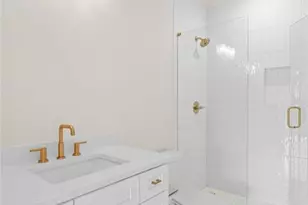 1081 Hershey Dr, Marietta, GA 30062 - Photo 56