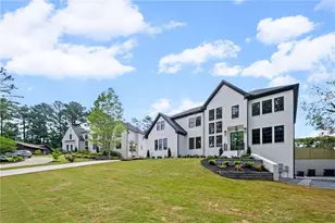 1081 Hershey Dr, Marietta, GA 30062 - Photo 4