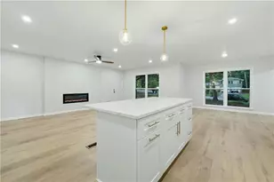 648 Bralorne Dr, Stone Mountain, GA 30087 - Photo 8
