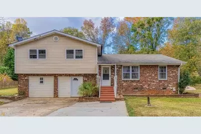 140 Creek Circle, Stockbridge, GA 30281 - Photo 1