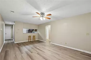 436 Teal Ct, Roswell, GA 30076 - Photo 4