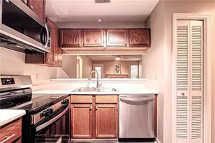 436 Teal Ct, Roswell, GA 30076 - Photo 4