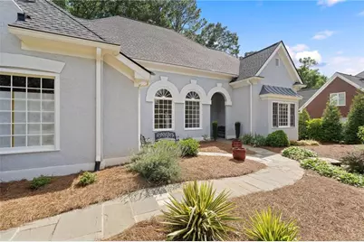 6250 Blackberry Hill, Peachtree Corners, GA 30092 - Photo 4