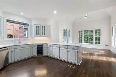 6250 Blackberry Hill, Peachtree Corners, GA 30092 - Photo 30