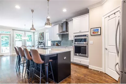 2102 Elvan Circle NE, Atlanta, GA 30317 - Photo 8