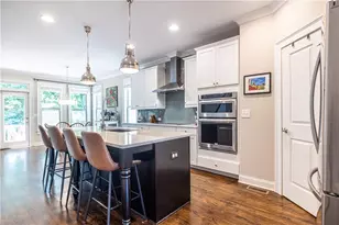 2102 Elvan Circle NE, Atlanta, GA 30317 - Photo 8
