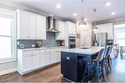 2102 Elvan Circle NE, Atlanta, GA 30317 - Photo 10