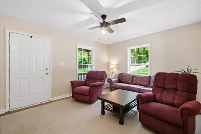 16 Moody Street, Cartersville, GA 30120 - Photo 12