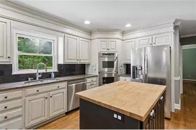 801 Bedford Oaks Drive, Marietta, GA 30068 - Photo 14