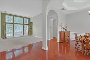 400 Chandler Ct, Sugar Hill, GA 30518 - Photo 6
