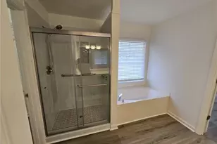 10845 Glenbarr Dr, Duluth, GA 30097 - Photo 10
