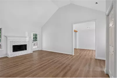5027 Fitts Drive NE, Roswell, GA 30075 - Photo 12