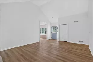 5027 Fitts Dr NE, Roswell, GA 30075 - Photo 12