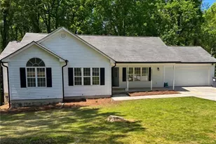 5027 Fitts Dr NE, Roswell, GA 30075 - Photo 1