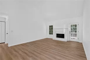 5027 Fitts Dr NE, Roswell, GA 30075 - Photo 6