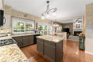 7730 Wickley Dr, Cumming, GA 30041 - Photo 8