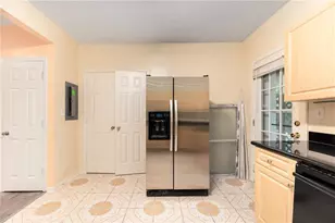 3665 Chestnut Dr, Atlanta, GA 30340 - Photo 12