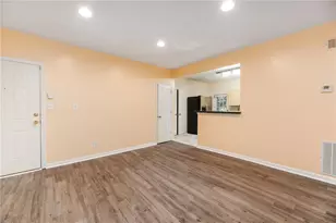 3665 Chestnut Dr, Atlanta, GA 30340 - Photo 6