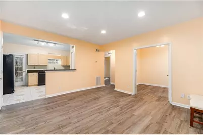 3665 Chestnut Drive #D2, Atlanta, GA 30340 - Photo 4