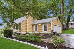 301 Hip Pocket Rd, Peachtree City, GA 30269 - Photo 2