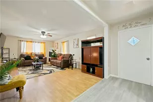 1020 Cedar Cir, Forest Park, GA 30297 - Photo 4