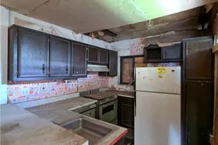 156 Governors Dr, Forest Park, GA 30297 - Photo 8