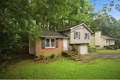 4635 Hamlet Walk SE, Conyers, GA 30094 - Photo 2